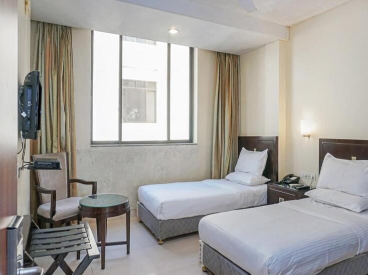 Hotel Ashoka, Pune Yerandwane Ngoại thất bức ảnh